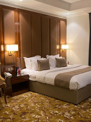 Bedroom 2, Bellevue Park Royal Hotel, Taif