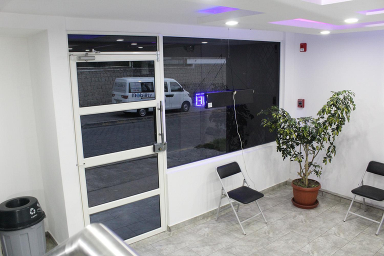 Public Area 2, El Vergel Norte, Quito