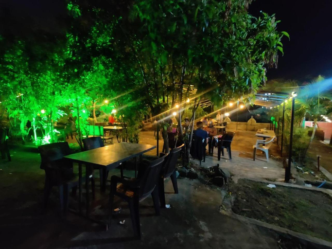 Food & Drinks, Hotel anvisha executive, Pune