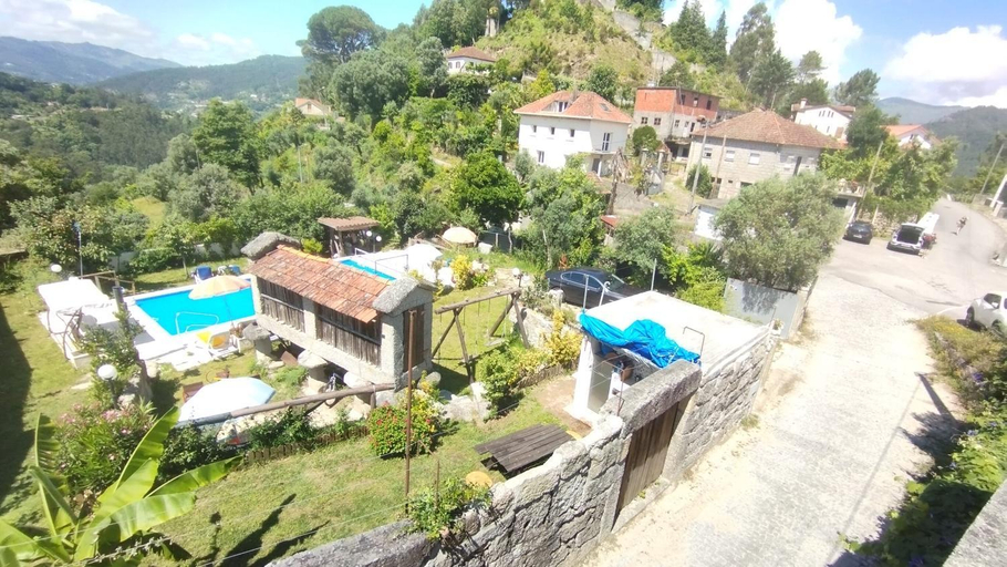 Others 4, Idyllic Villa in Cova with Private Pool, Vieira do Minho