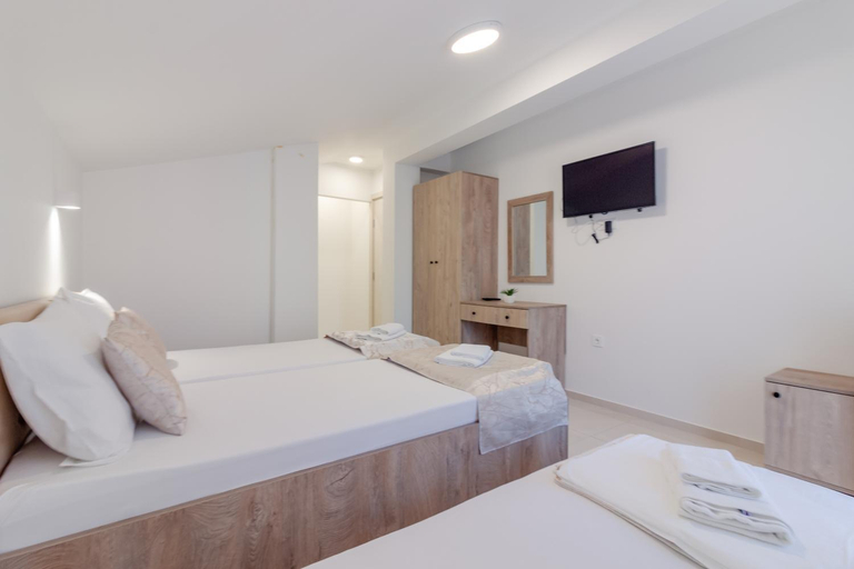 Others 2, DE & EV ACCOMMODATION