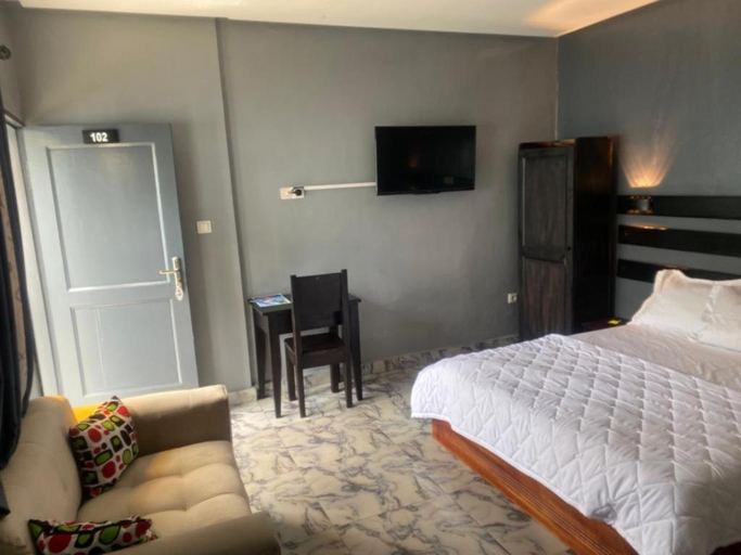 Bedroom 4, Sunrise Center Bonapriso - 102, Wouri