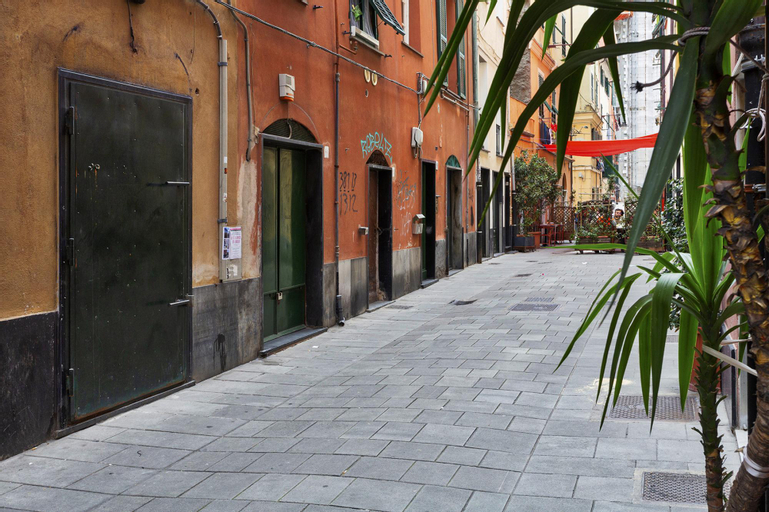 Family Flat in the City Center by Wonderful Italy, Genova