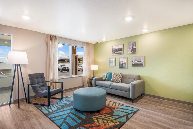 Public Area 2, WoodSpring Suites Broomfield-Westminster, Broomfield