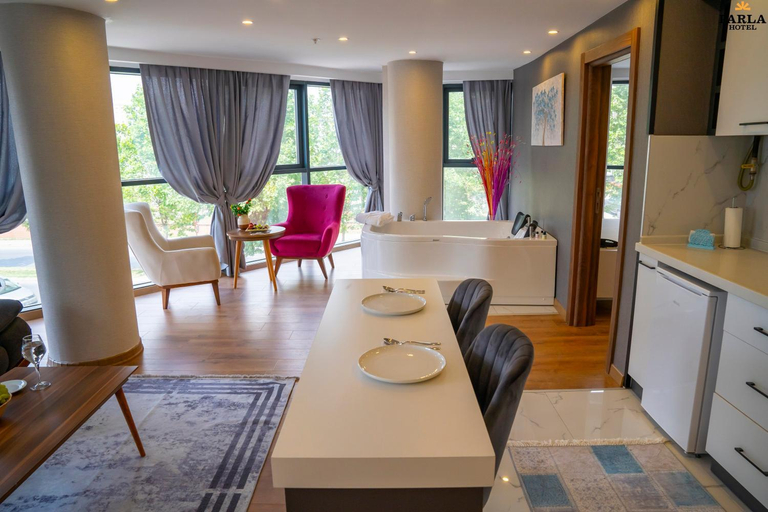 Dining Room 13