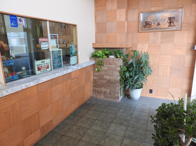 Public Area, Downtown Inn, Bernalillo