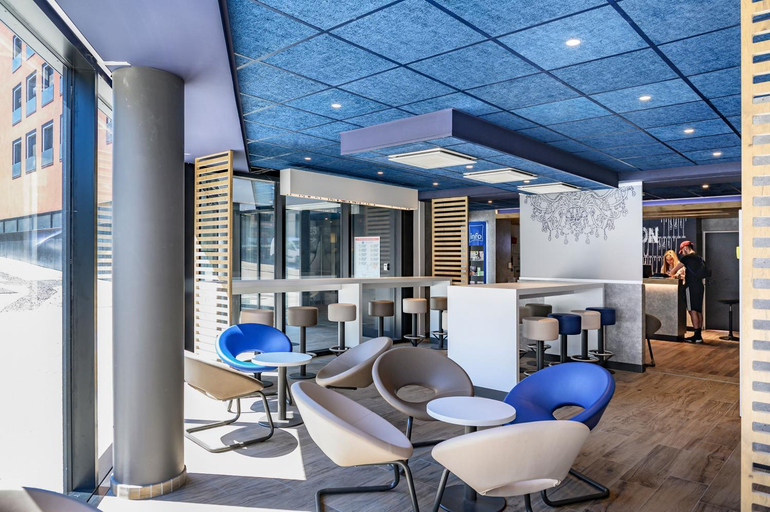 Public Area 3, Ibis budget Saint-Étienne Centre Gare Chateaucreux, Loire