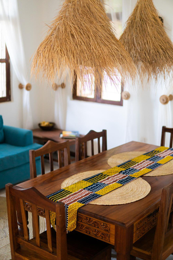 Food & Drinks 5, KIMA Serviced Beach House & Suites, Kusini