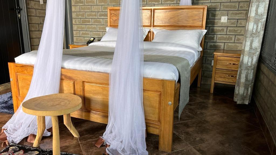 Bedroom, Gipir and Labongo Safari Lodge Ltd, Jonam