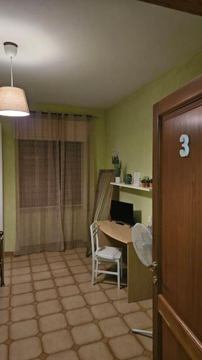 Others 5, Adri's House, Rome