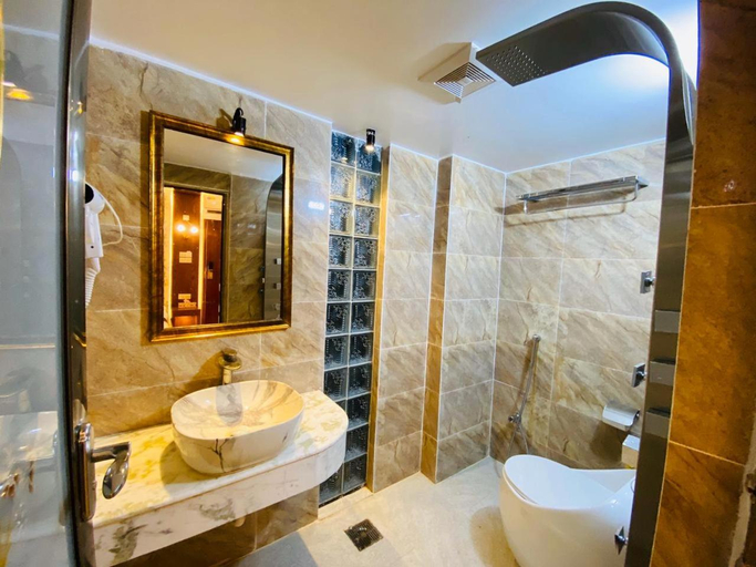 Bathroom 2, Beach Queen Resort, Cox's Bazar