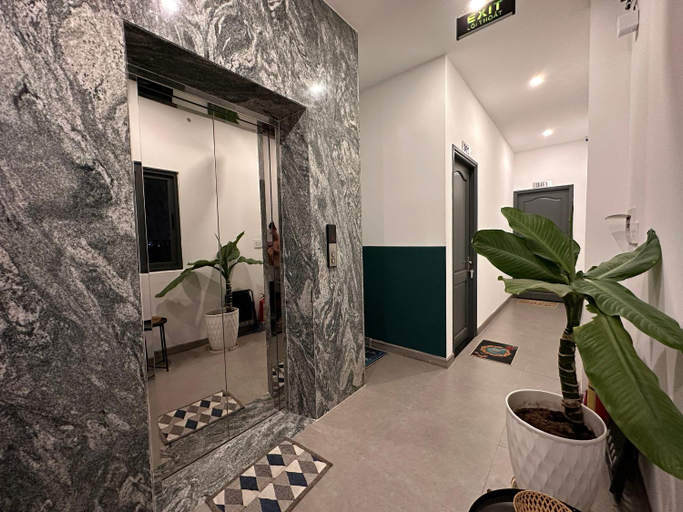 Others 5, Mid Night HomeStay, Ninh Kiều