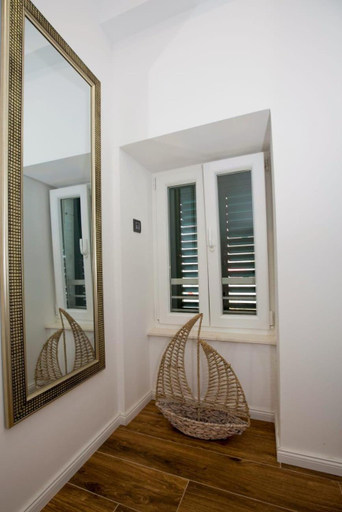 Others 5, Gold Luxury Room, Split