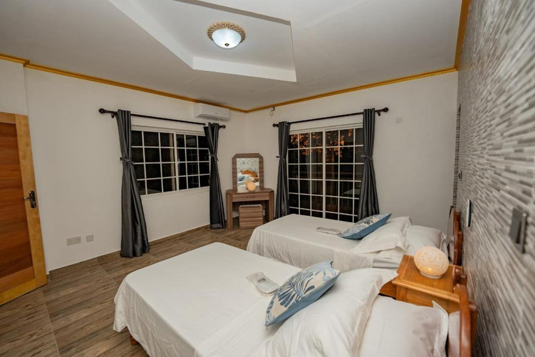 Others 5, Paradise Breeze Apartments