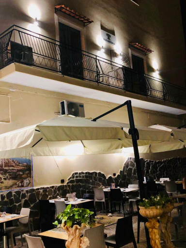 Food & Drinks, B&B Historia, Napoli