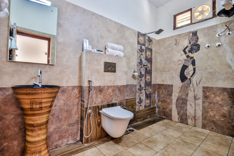 Bathroom 4, Hill Crest Resort, Kodagu