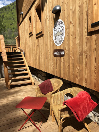 Others 3, Chalet sur les monts Morzine, Haute-Savoie