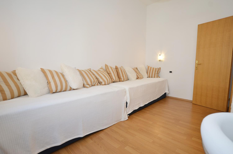 Bedroom 2, Cocaletto A&B, Rovinj