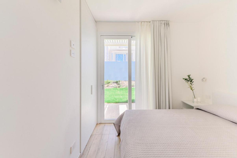Bedroom 3, Stunning Capo Falcone Charming Apartments 1 Bedroom Apt sleeps 4 child, Sassari