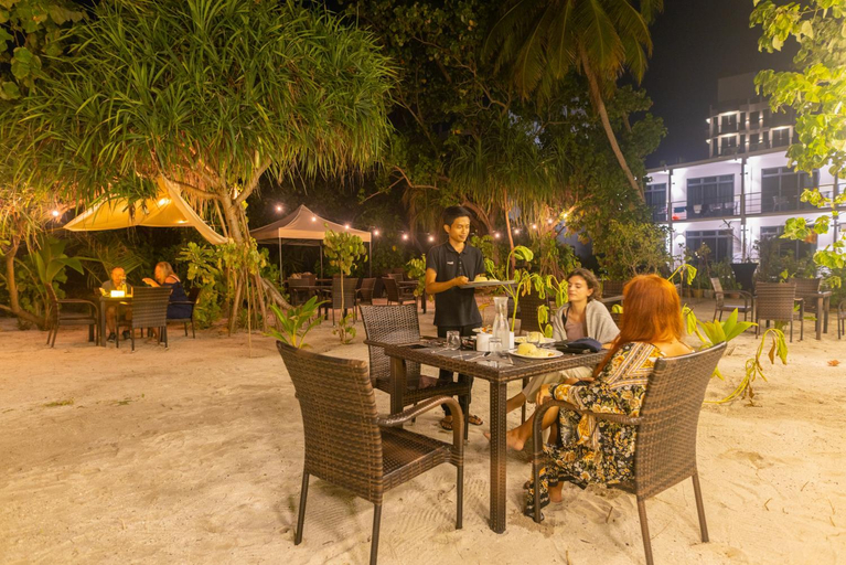 Food & Drinks 5, Atoll Residence