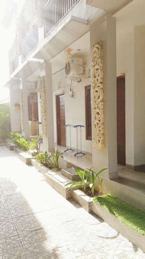 Exterior 13