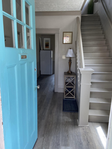 Others 5, France and Flowers - Private 3-Bed Apartment, Perth