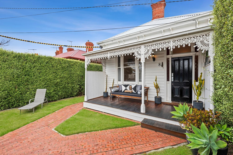 The White House, Geelong