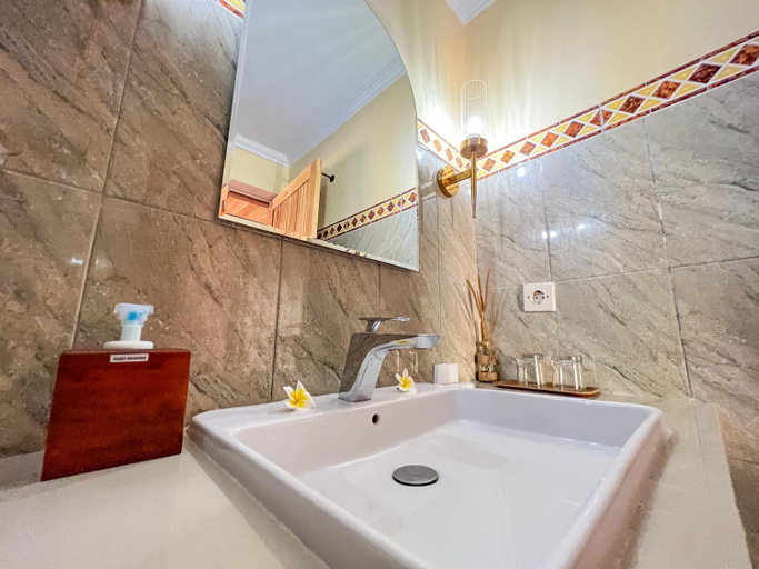 Bathroom 3, Skywatch cottage, Klungkung
