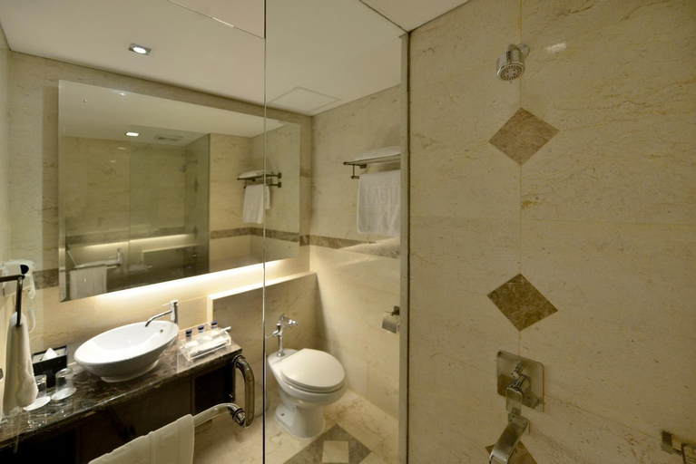 Bathroom 11