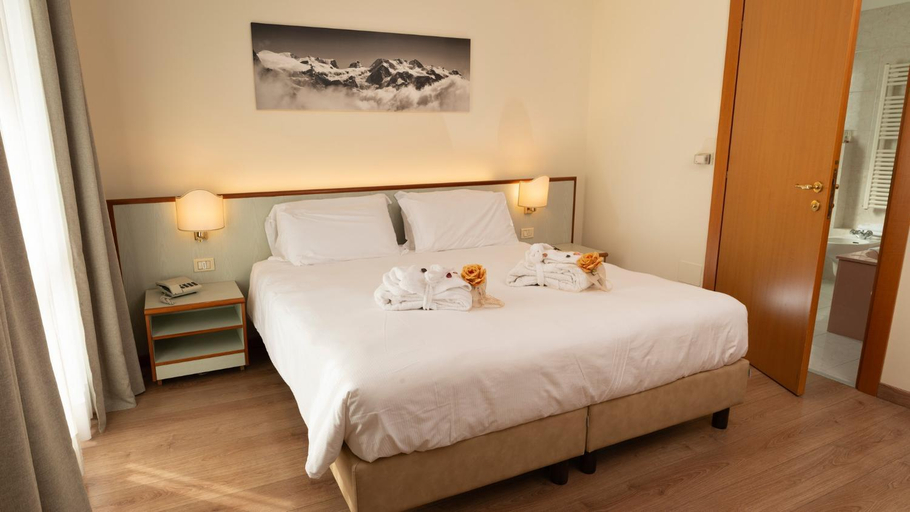 Bedroom 3, La Rocca Sport & Benessere, Aosta