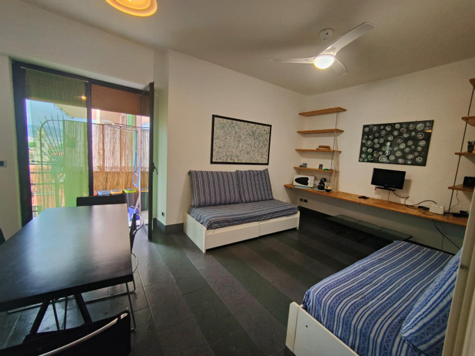 Bedroom 2, Casa Mario, Savona