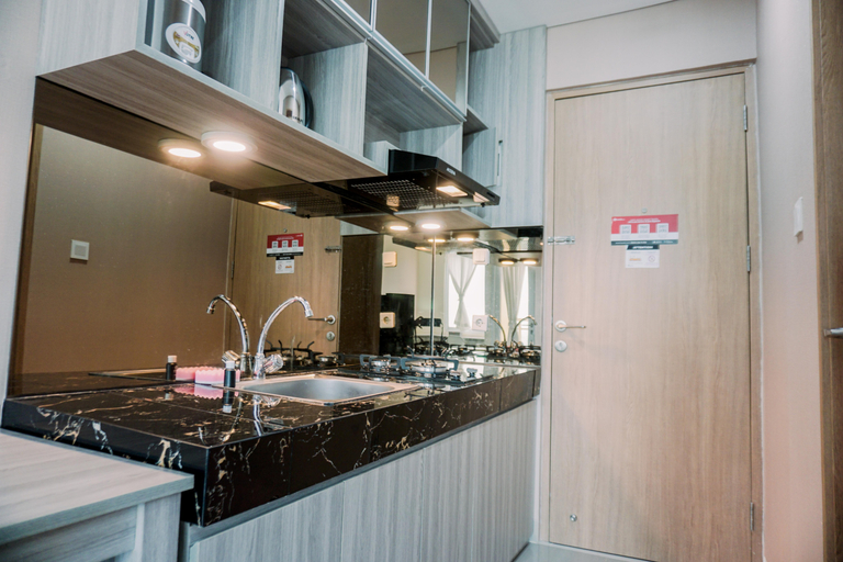 Others 2, Simply and Comfortable Studio Apartment B Residence By Travelio, South Tangerang