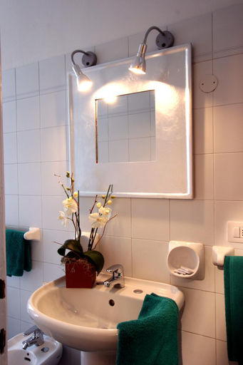 Bathroom 2, Residence Pian della Nave, Milano