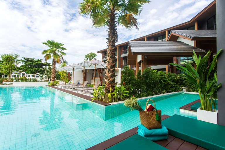 Swimming Pool 3