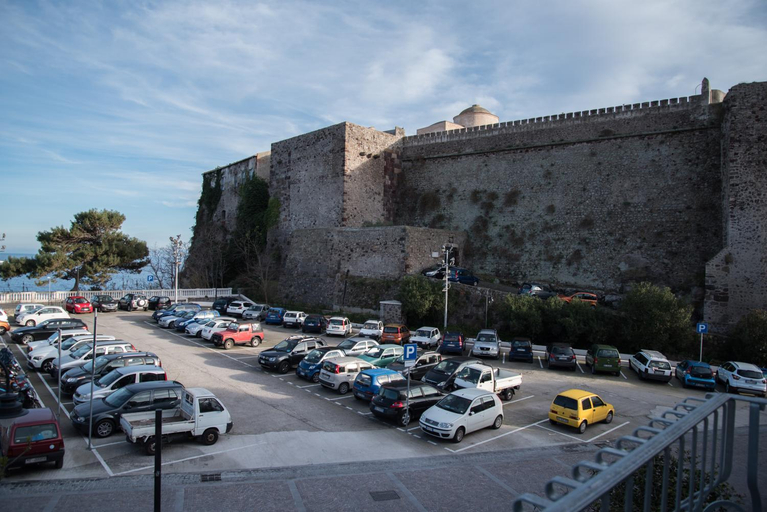 Others 5, B&B Il Castello, Messina