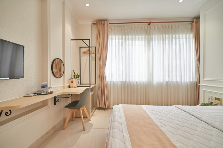 Bedroom 6