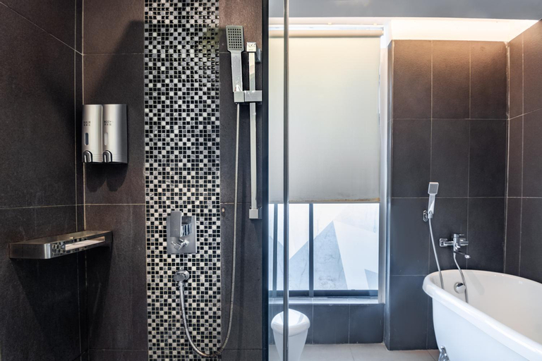 Bathroom 26