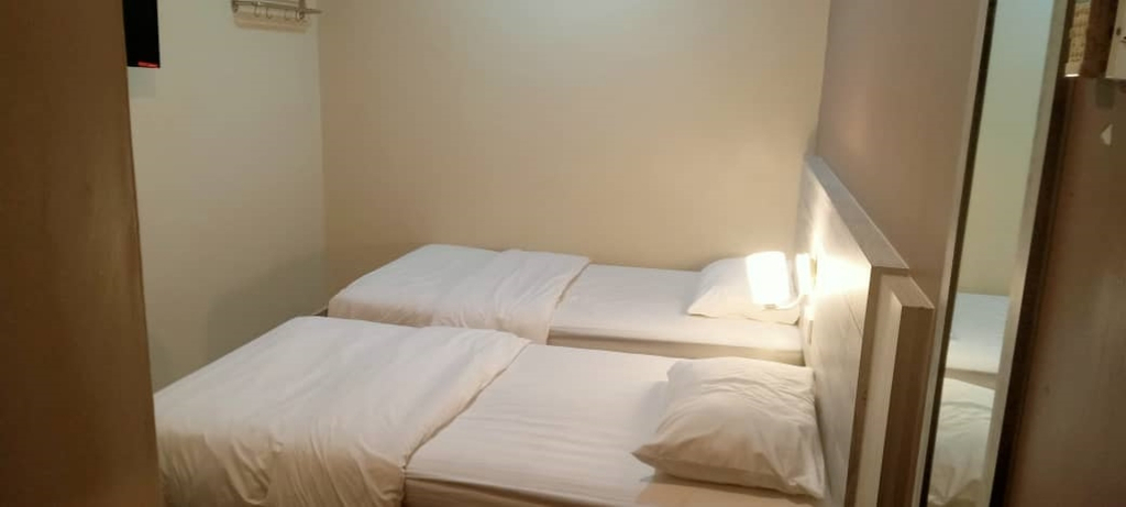 Spring Inn Hotel Room Type - Deluxe Twin
