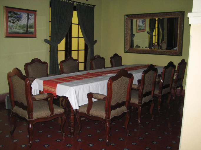 Food & Drinks, Casa Carmel Bed & Breakfast, ZONA 1