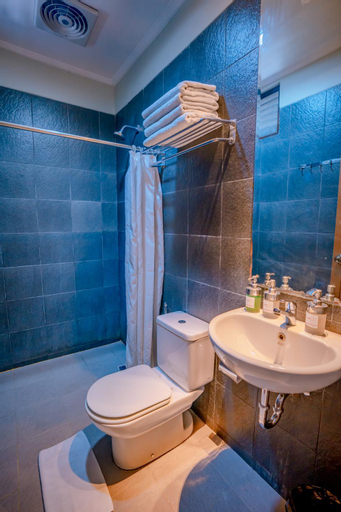 Bathroom 17