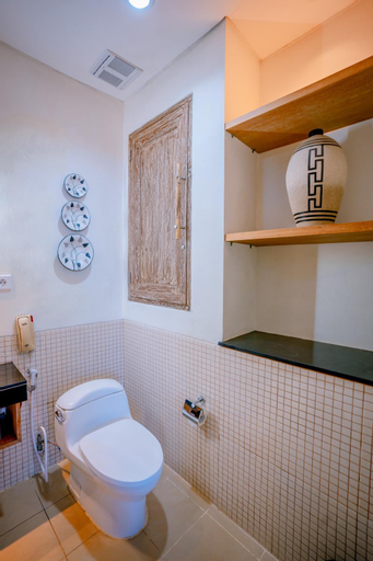 Bathroom 7