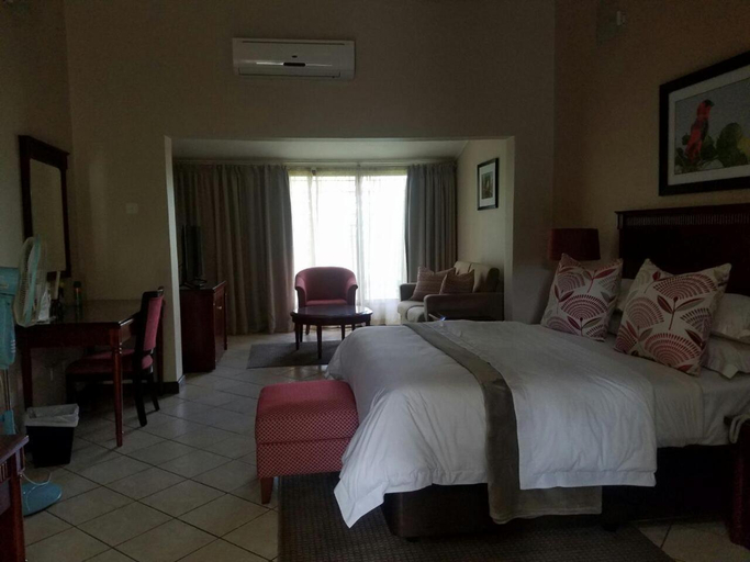 Bedroom 2, Ufulu Gardens Hotel, Lilongwe City