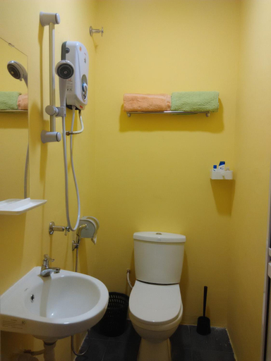 Bathroom, Moon Eleven Hostel Airport Transit - KLIA, Sepang