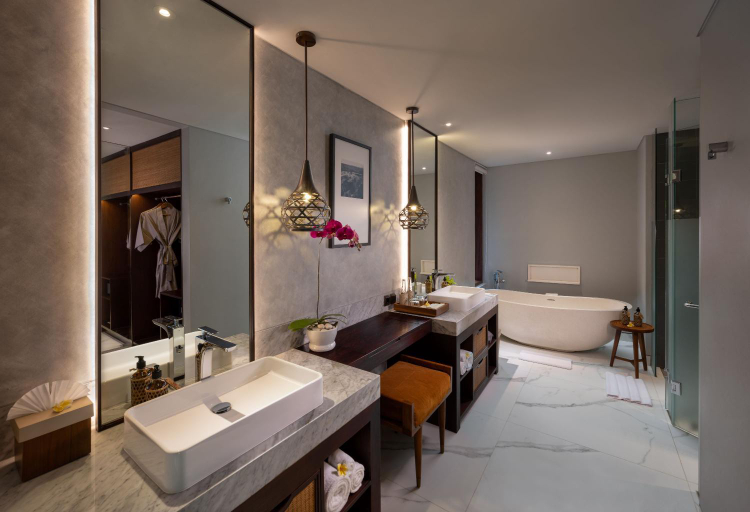 Bathroom 7