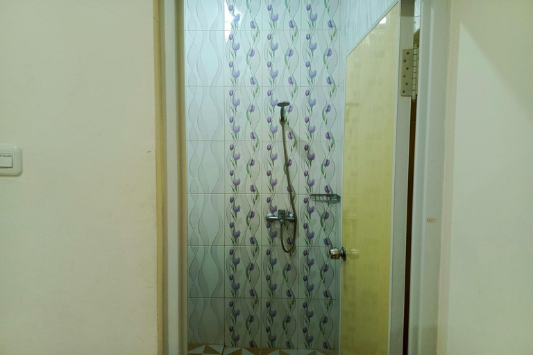 Bathroom 24