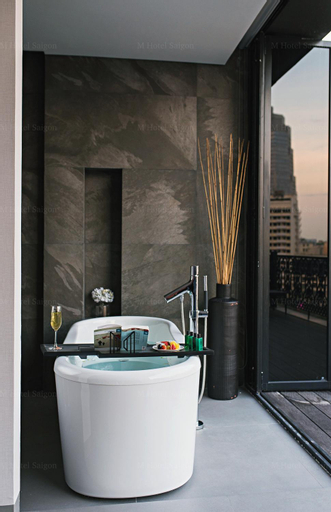 Bathroom 16