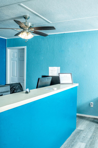 Public Area, Captain Quarters Motel, Calhoun
