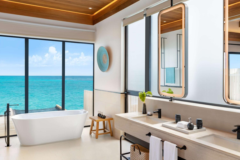 Bathroom 4, Hilton Maldives Amingiri Resort & Spa, Malé