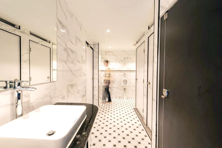 Bathroom 4
