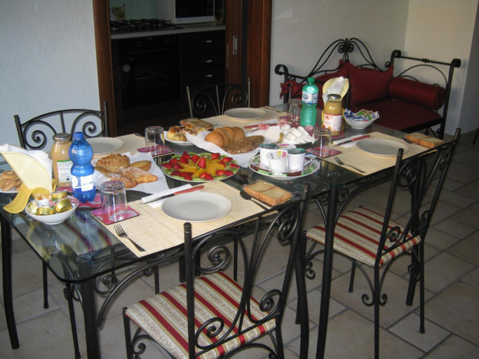 Food & Drinks 5, B&B Anxa, Lecce